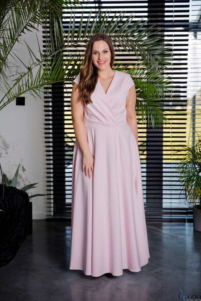 Pudrowo-różowa Sukienka LOREDANA Plus Size